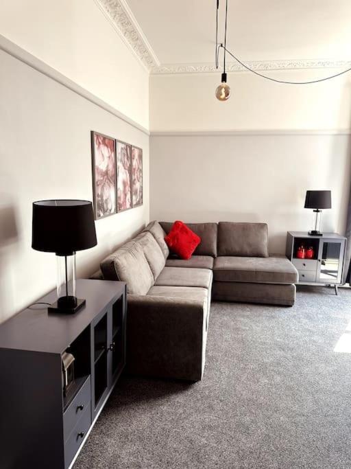The Retreat - Large Luxury Apartment, Two Mins From Beach Bournemouth Exterior photo